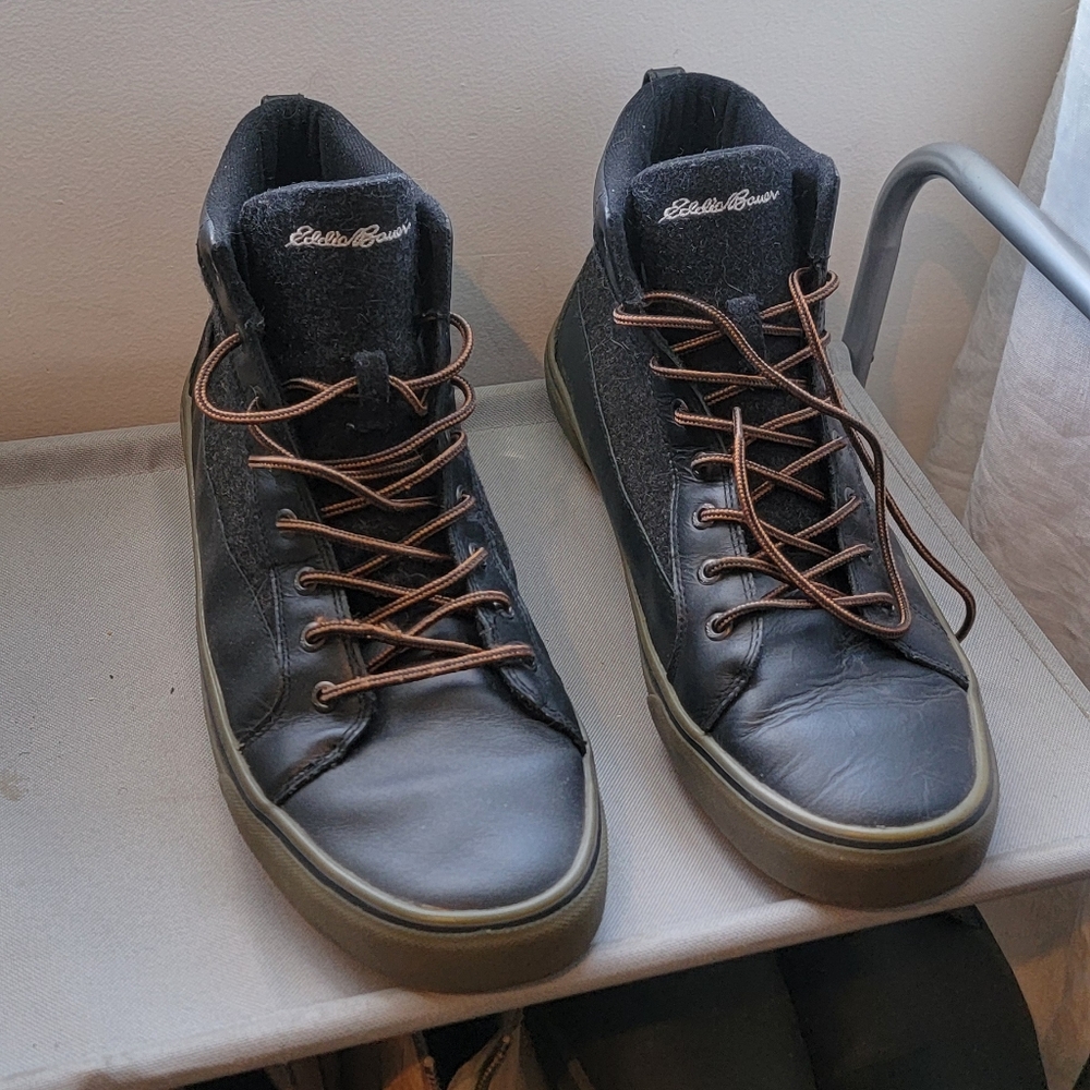 Eddie Bauer Storm Shoes Black - Picture 2 of 3